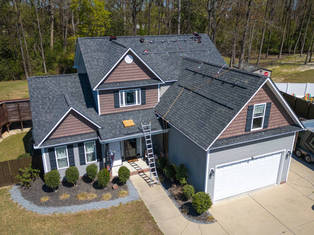 Best Roof Insulation Installation  in Lincolndale, NY